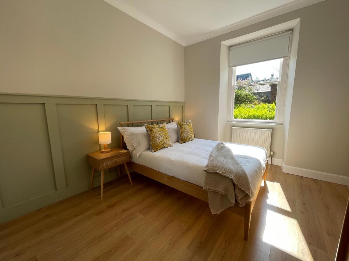 The Old Shop, A Two Bed Flat In Inverkip Village Екстериор снимка