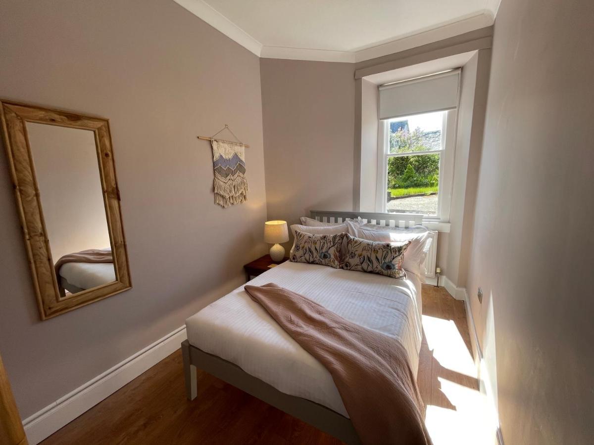 The Old Shop, A Two Bed Flat In Inverkip Village Екстериор снимка